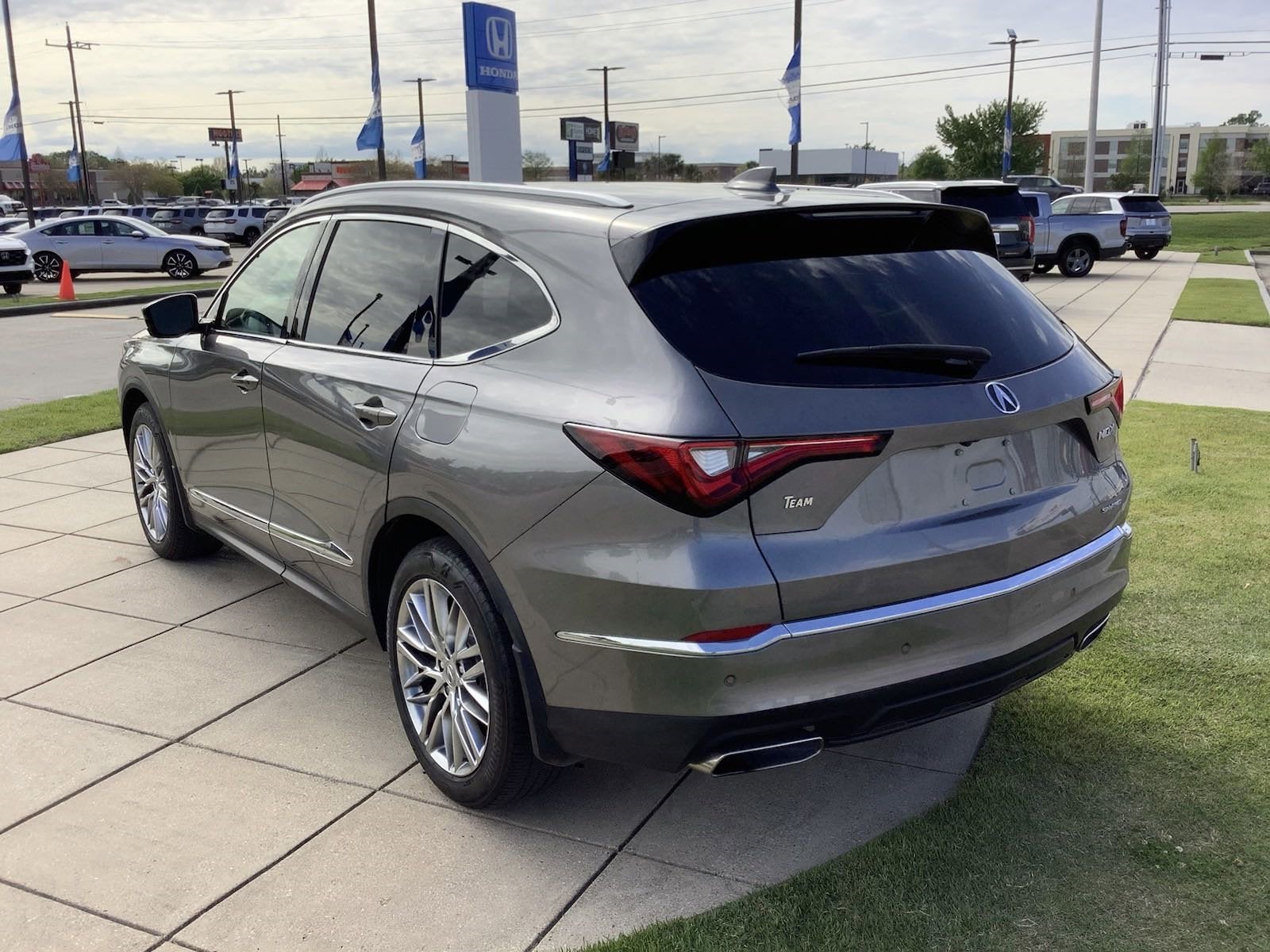 2022 Acura MDX w/Advance Package
